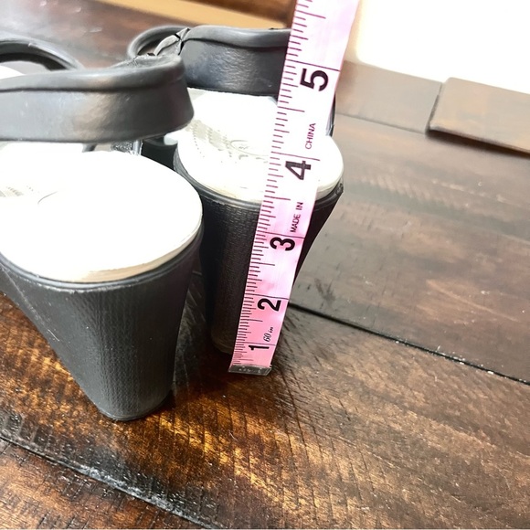 Crocs Havana Slim Wedge Sandals Womens Sz 10 Black Slingback Open Toe City Shoes - Picture 6 of 7